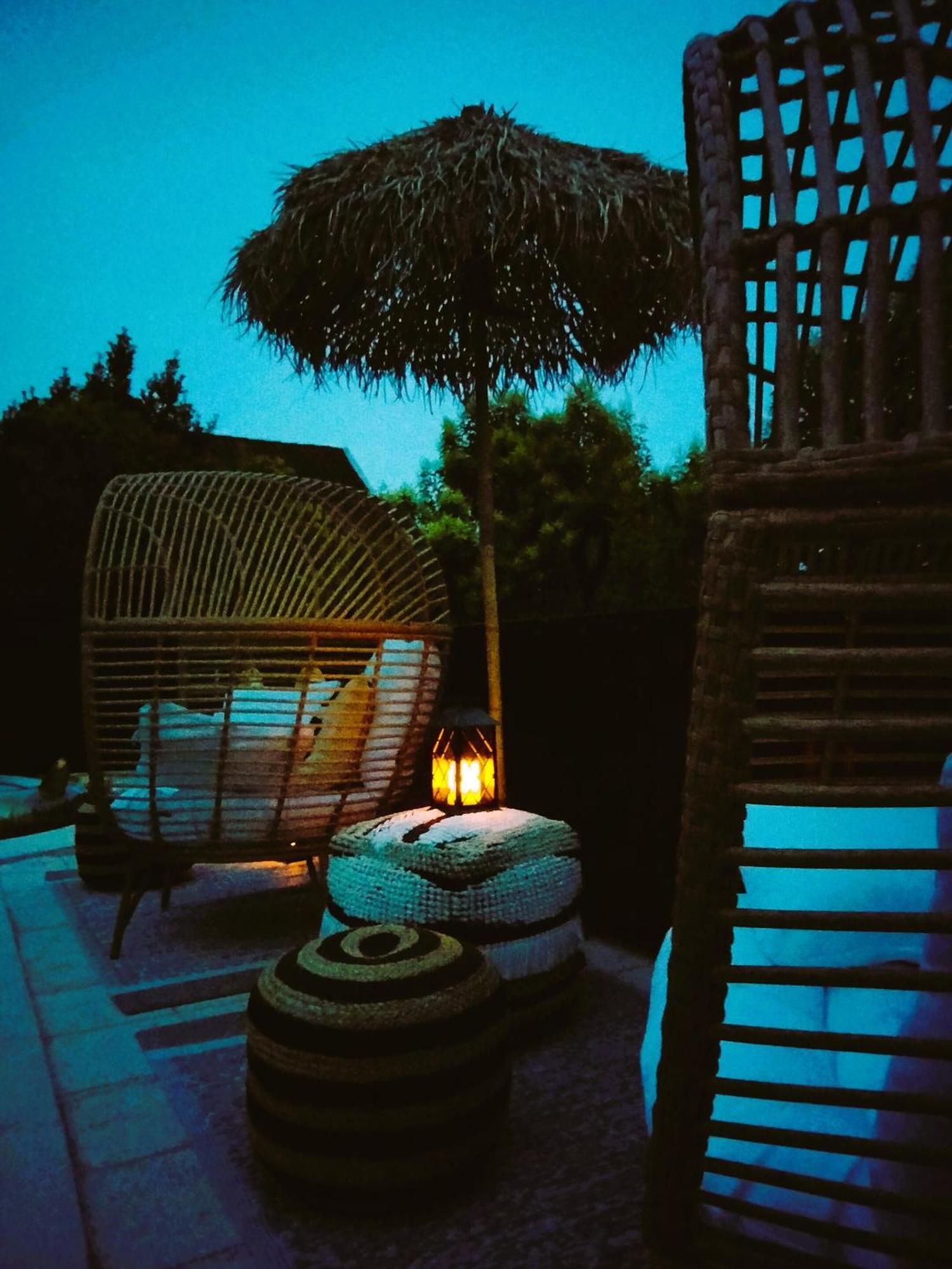 Quand La Ville Dort Agen Buitenkant foto